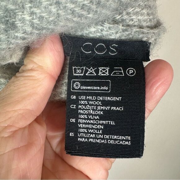 COS 100% wool scarf - Picture 4 of 7